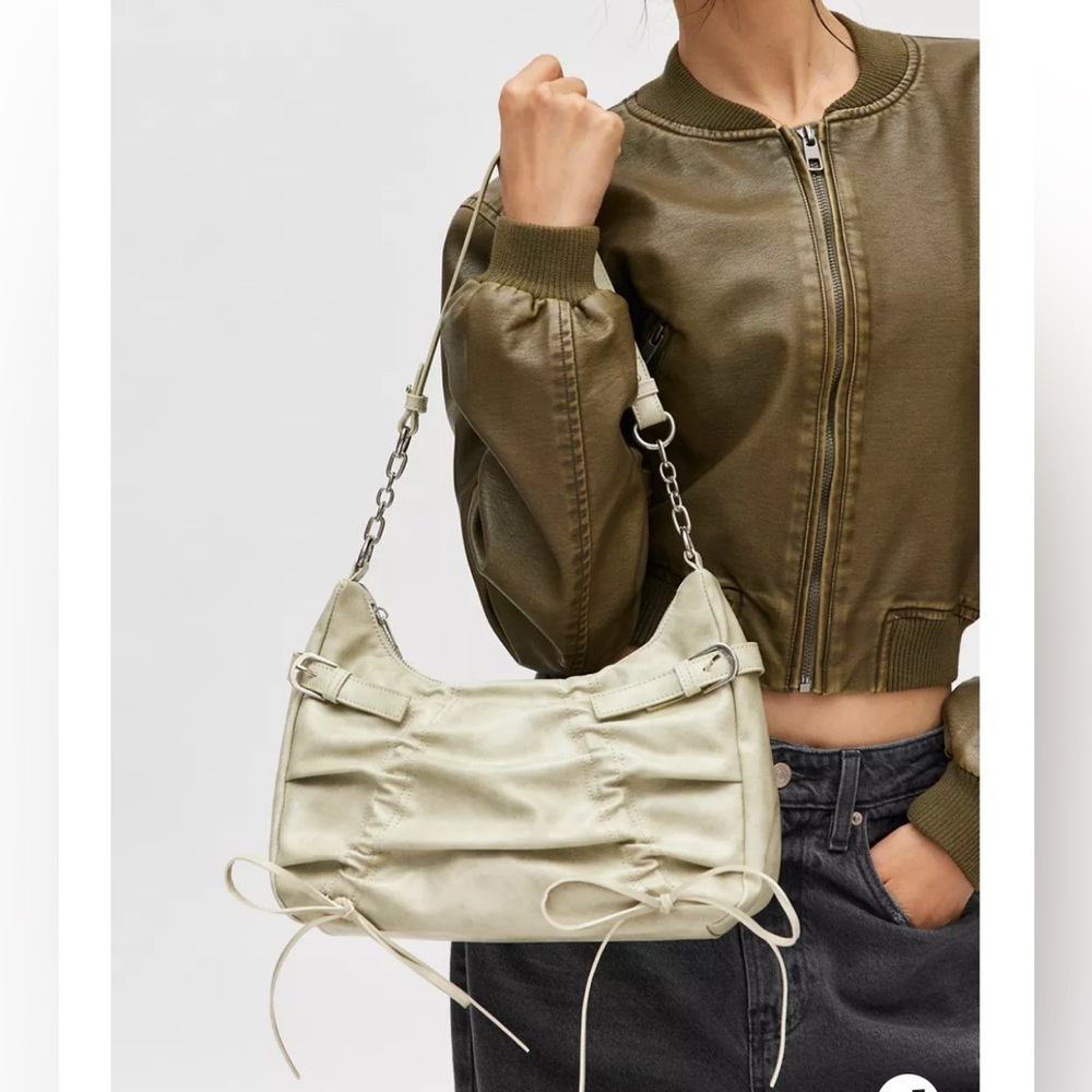 Bow Tie Shoulder Bag